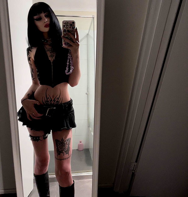 livindeadyaz instagram image archive image