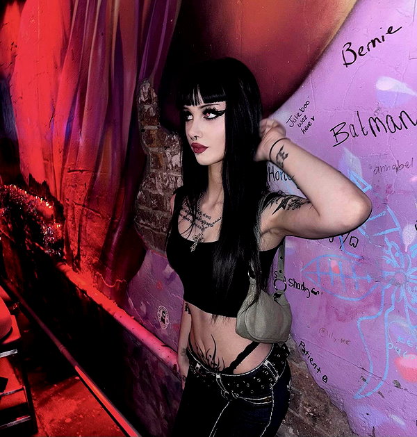 livindeadyaz instagram image archive image