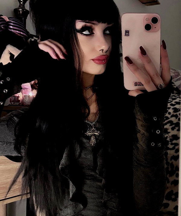 livindeadyaz instagram image archive image