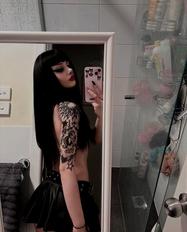 livindeadyaz instagram image archive image