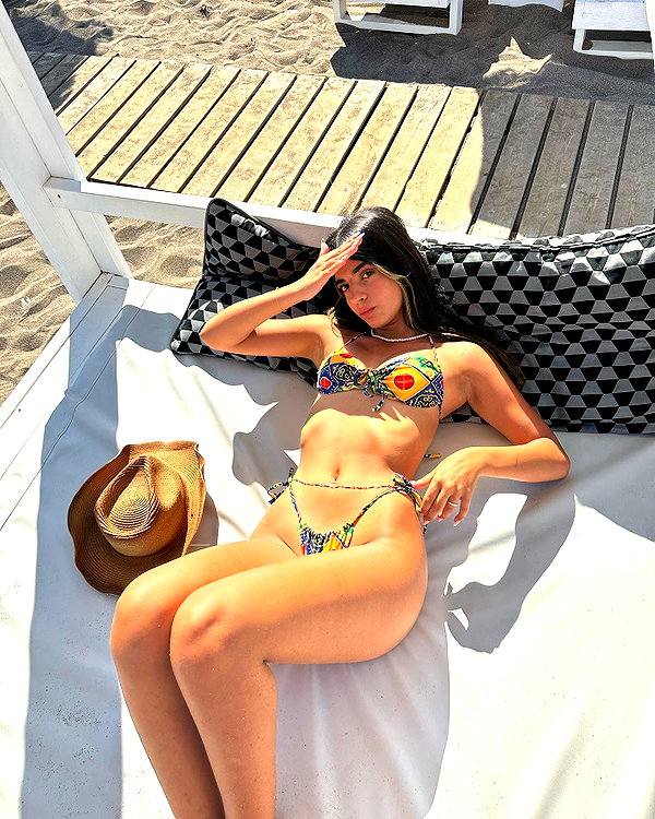 liya_manor_ instagram image archive image