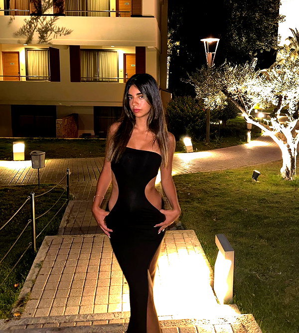 liya_manor_ instagram image archive image
