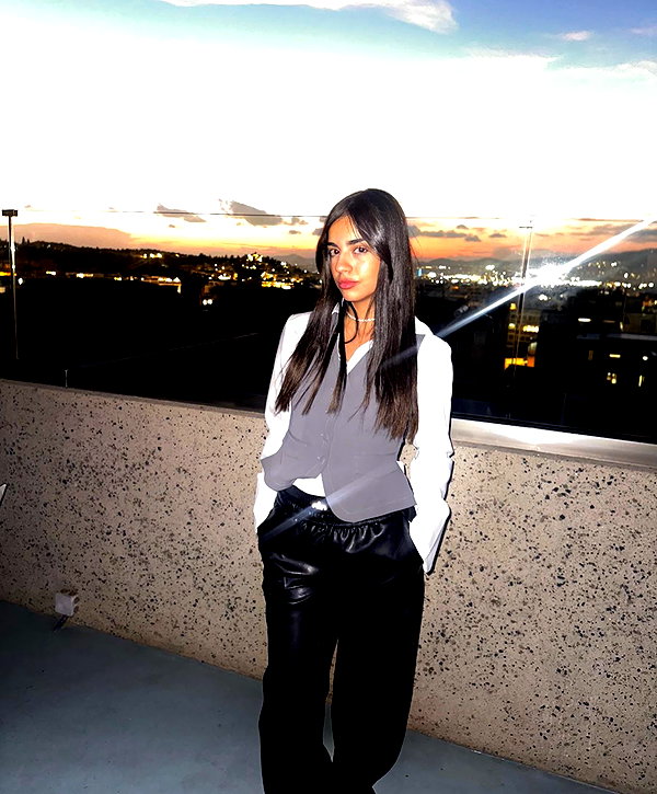 liya_manor_ instagram image archive image