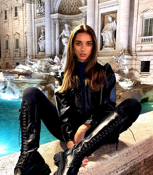lizakovalenkoo instagram image archive image