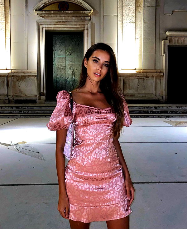 lizakovalenkoo instagram image archive image