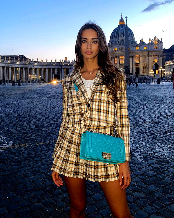 lizakovalenkoo instagram image archive image