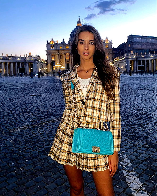 lizakovalenkoo instagram image archive image