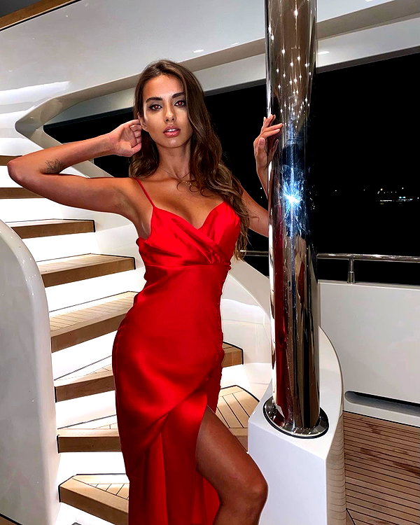 lizakovalenkoo instagram image archive image
