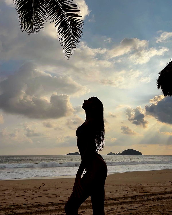 lizakovalenkoo instagram image archive image