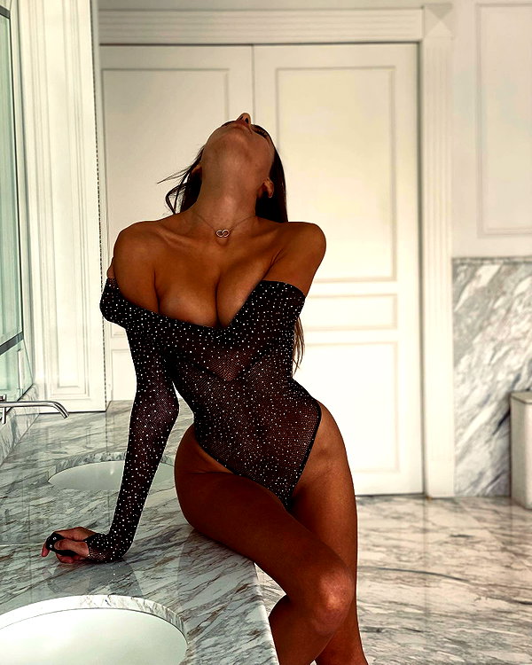 lizakovalenkoo instagram image archive image