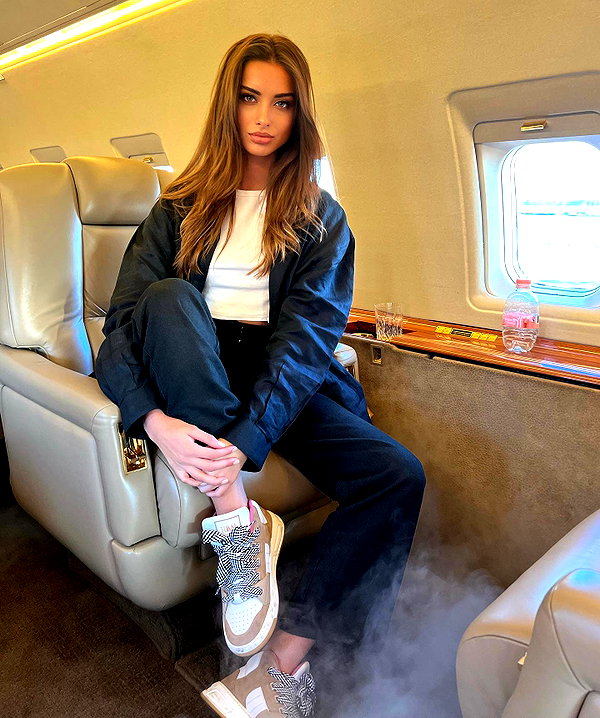 lizakovalenkoo instagram image archive image