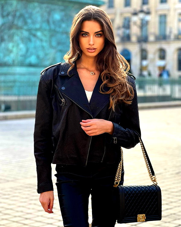 lizakovalenkoo instagram image archive image
