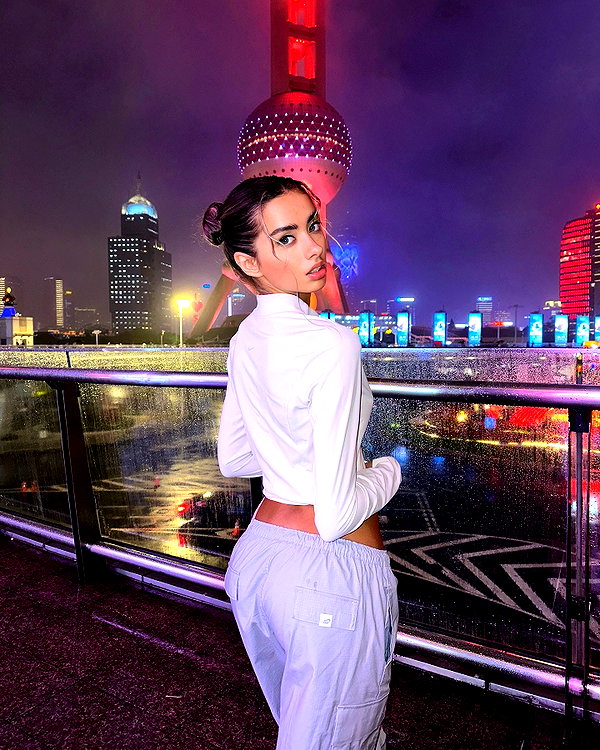 lizakovalenkoo instagram image archive image