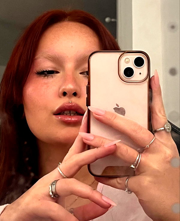 lizi.nazara instagram image archive image