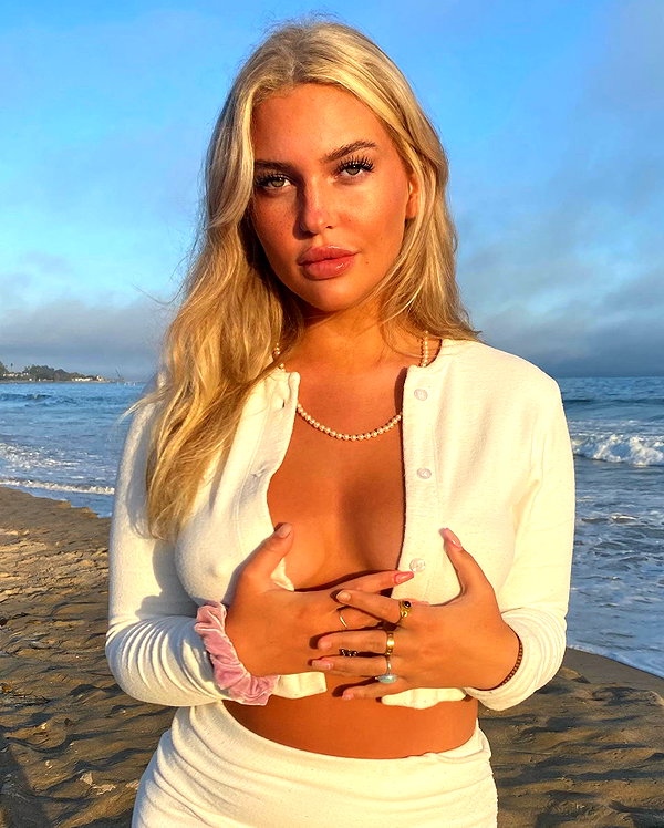 lizrrossi instagram image archive image