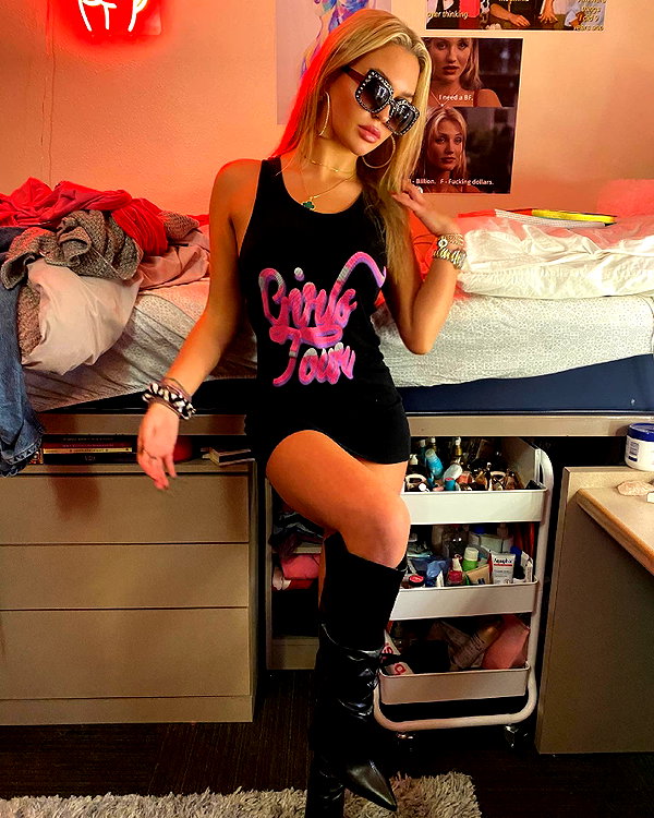 lizrrossi instagram image archive image