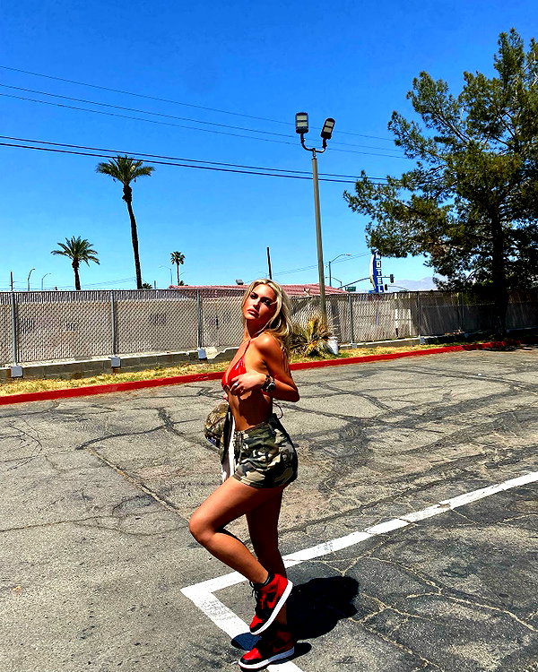 lizrrossi instagram image archive image