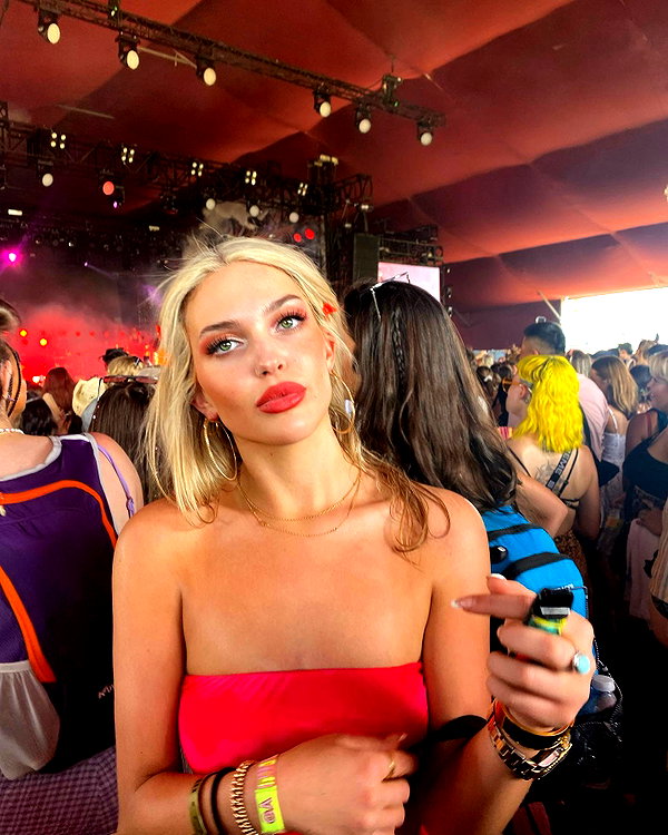 lizrrossi instagram image archive image