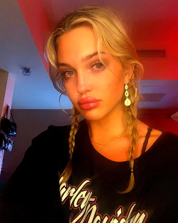 lizrrossi instagram image archive image