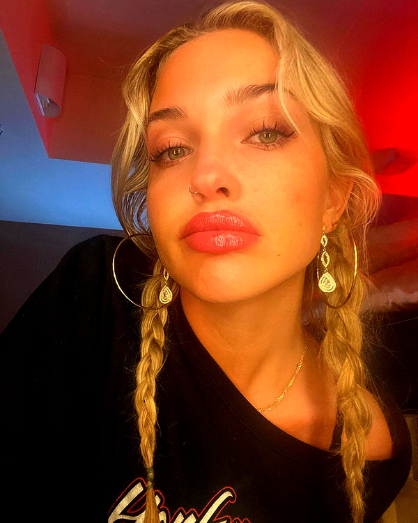 lizrrossi instagram image archive image
