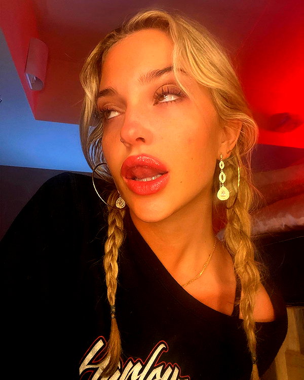 lizrrossi instagram image archive image