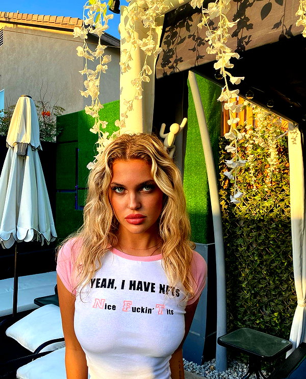 lizrrossi instagram image archive image