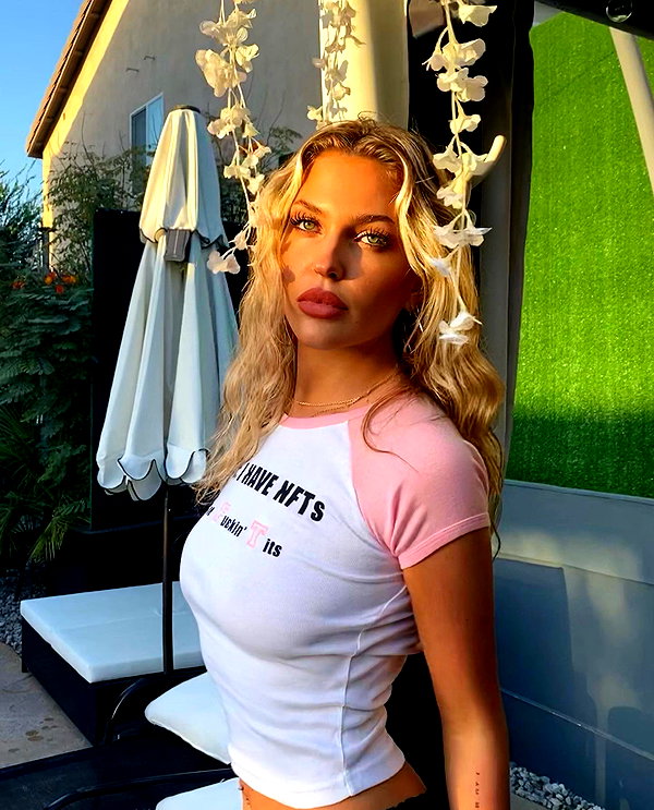 lizrrossi instagram image archive image