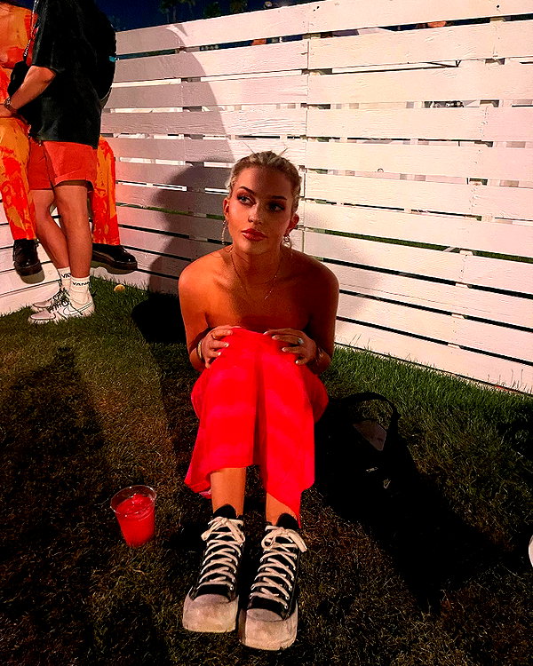lizrrossi instagram image archive image