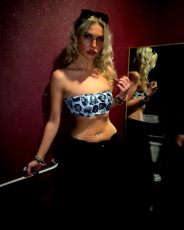 lizrrossi instagram image archive image