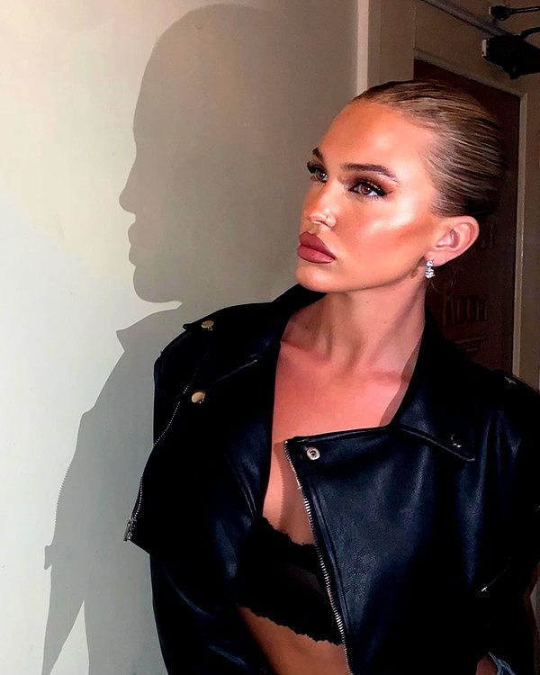 lizrrossi instagram image archive image