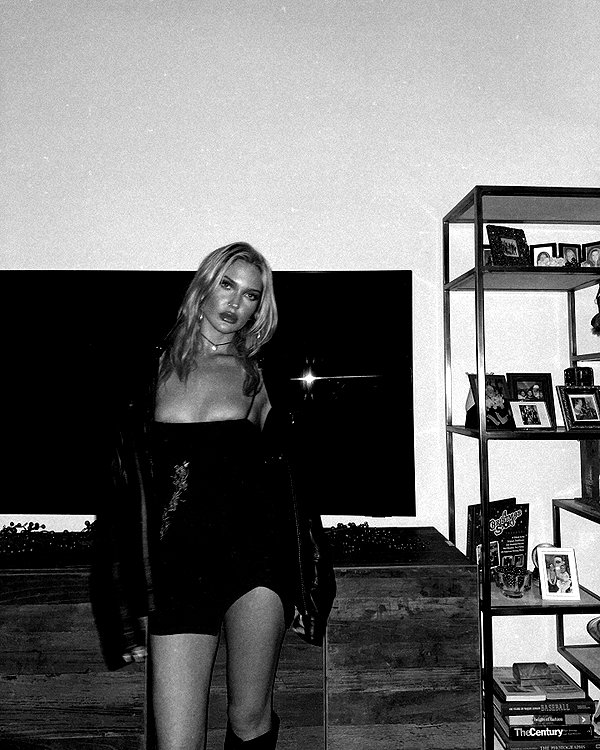 lizrrossi instagram image archive image