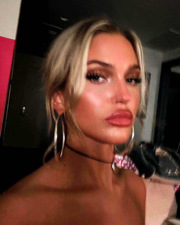 lizrrossi instagram image archive image