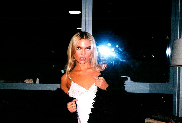 lizrrossi instagram image archive image