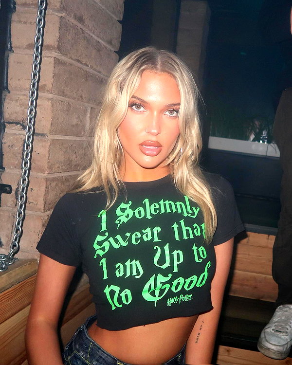 lizrrossi instagram image archive image