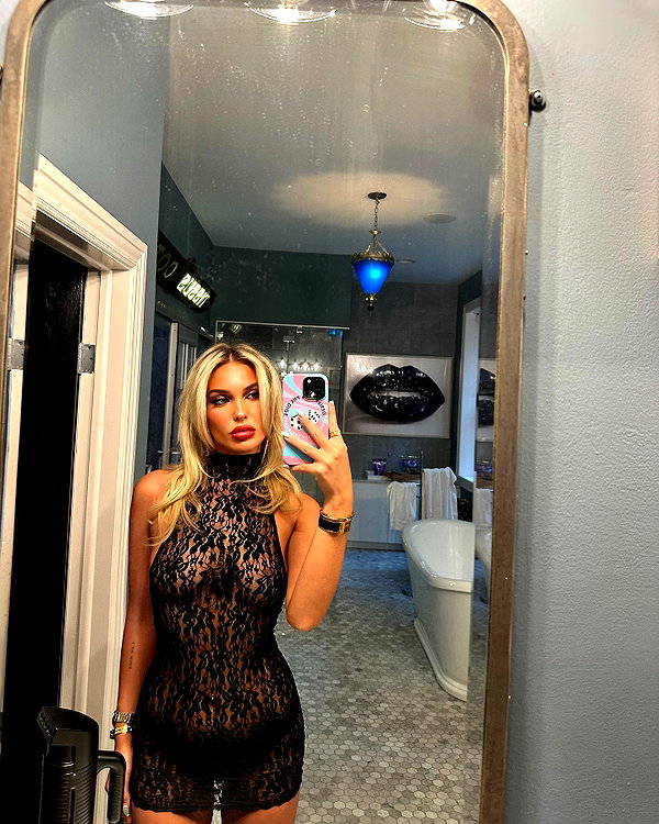 lizrrossi instagram image archive image