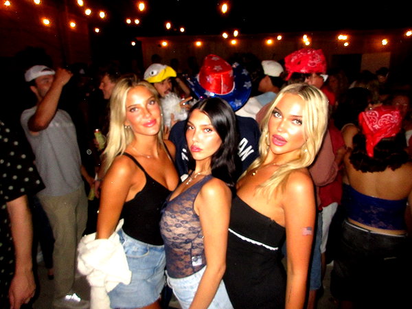 lizrrossi instagram image archive image