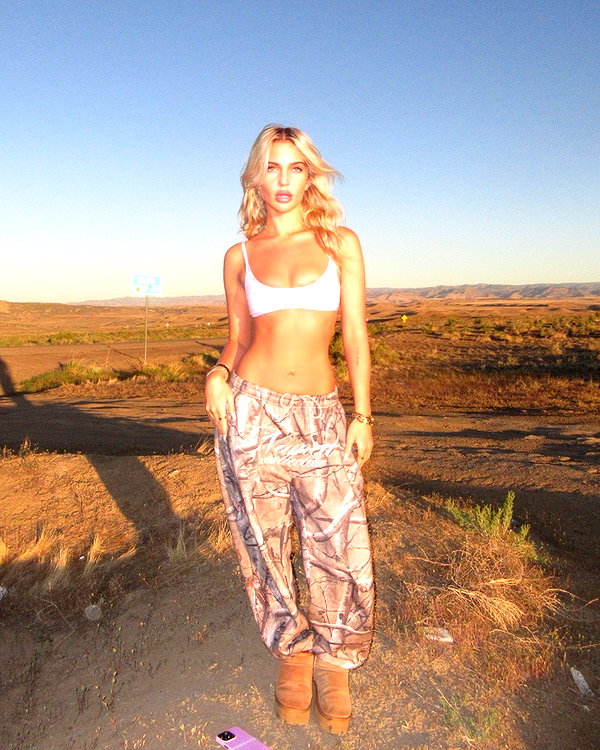 lizrrossi instagram image archive image