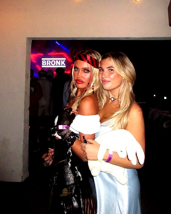 lizrrossi instagram image archive image