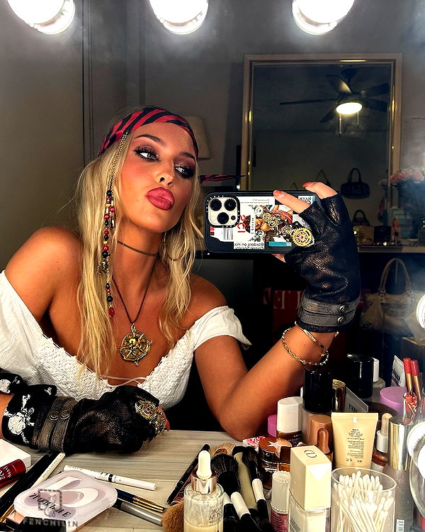 lizrrossi instagram image archive image