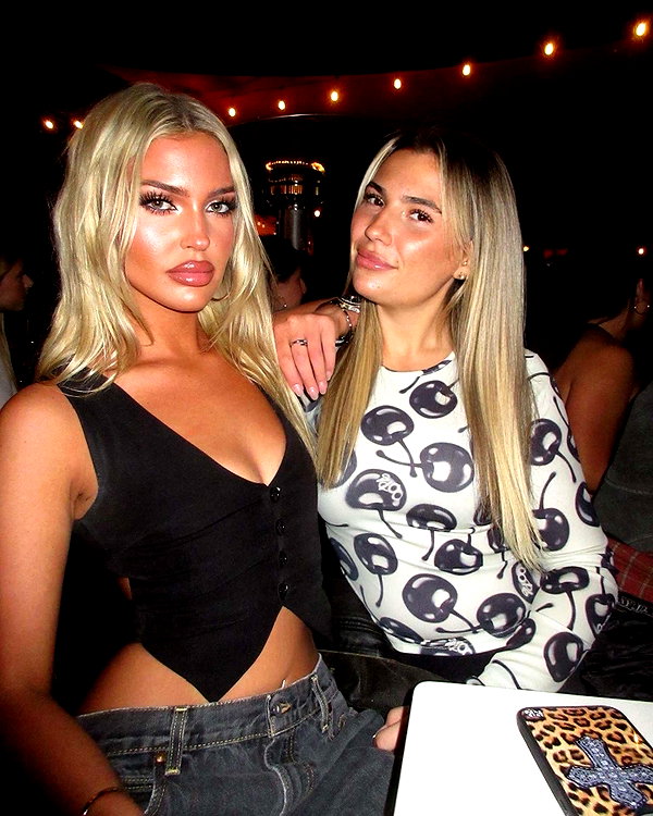 lizrrossi instagram image archive image