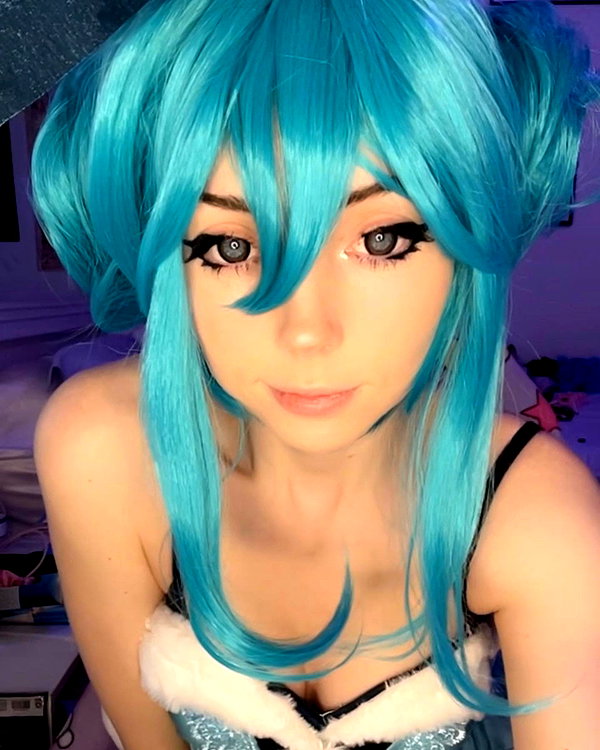 lolyomie instagram image archive image