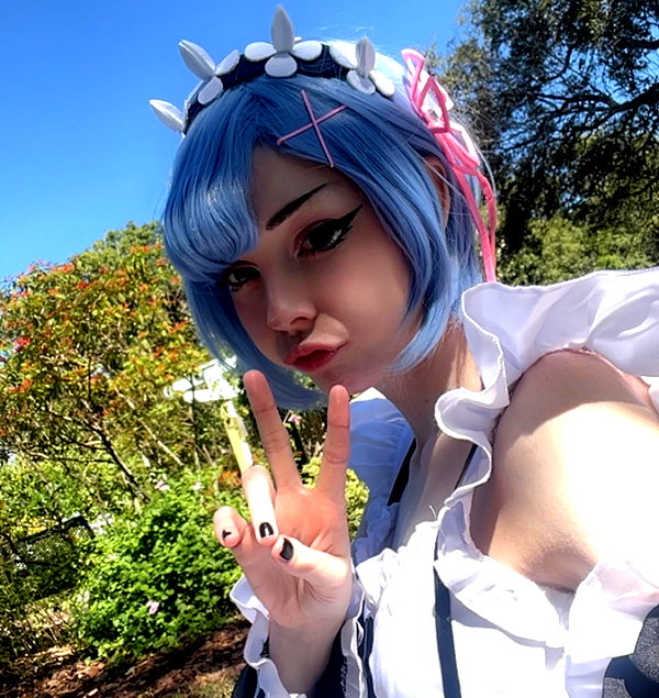 lolyomie instagram image archive image