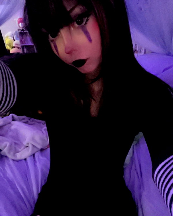 lolyomie instagram image archive image