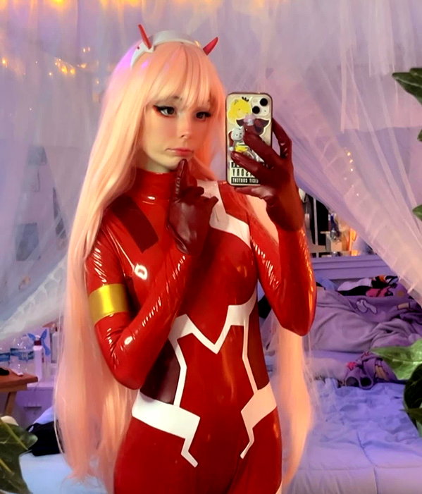 lolyomie instagram image archive image