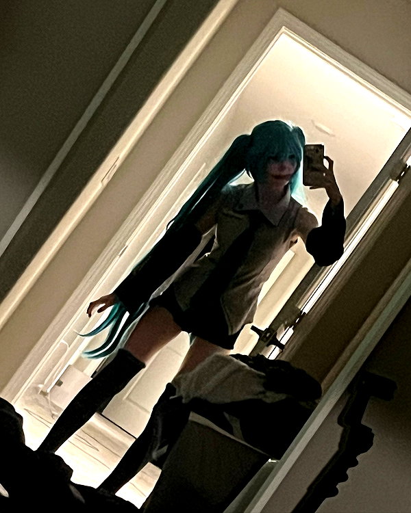lolyomie instagram image archive image