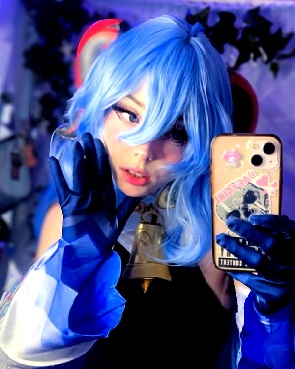 lolyomie instagram image archive image