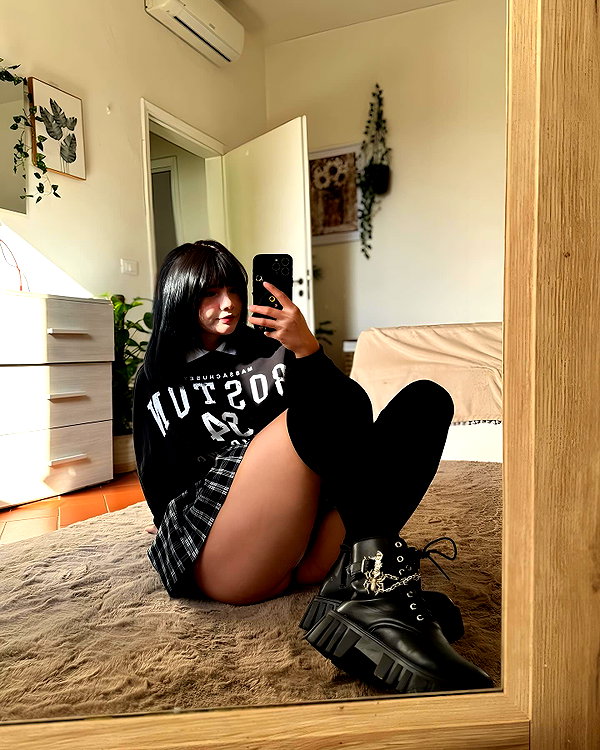 lovingeli1__ instagram image archive image