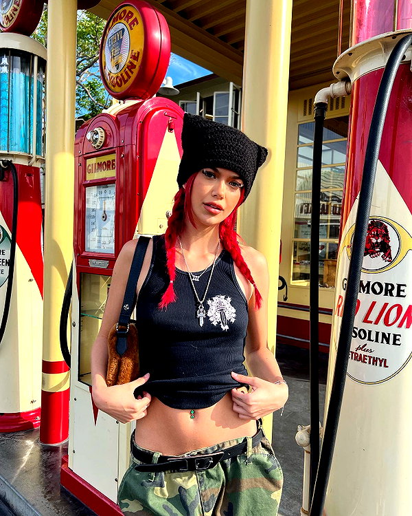 luvstruck instagram image archive image