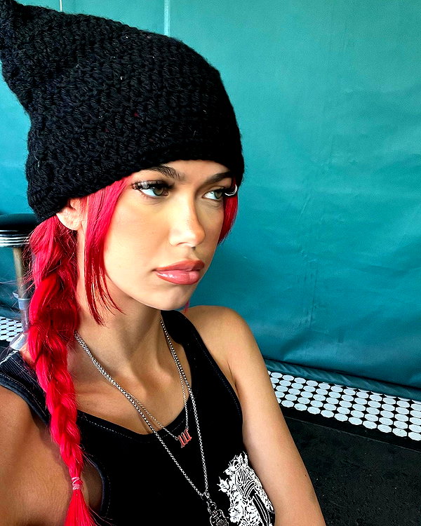 luvstruck instagram image archive image