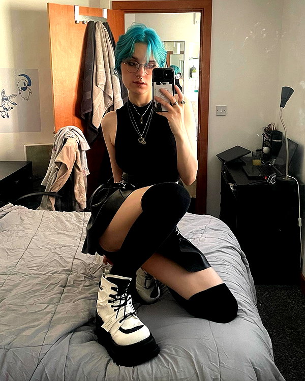 lyracr0w0 instagram image archive image